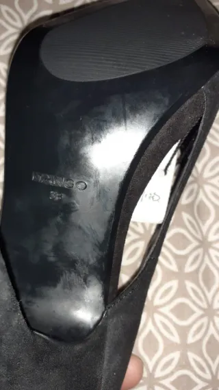 Zapatos de tacón Mango negros sin usar.ver fotos