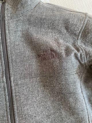 Chaqueta The North Face Gris