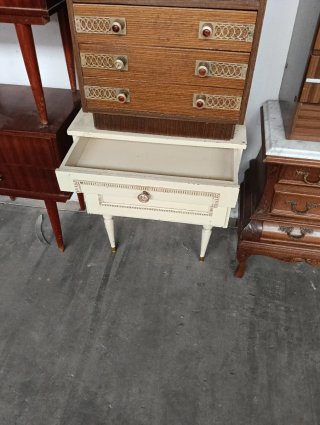 Liquidación Mesitas de Noche Madera