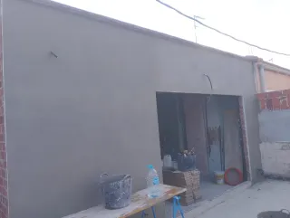 Enlucido, revocó, barrecha, raspado y fratasado