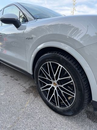 Porsche Cayenne 2024