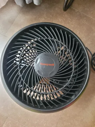 Ventilador sobremesa Honeywell Negro