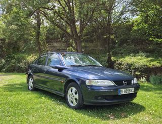 Opel Vectra 1.8 16 centenial
