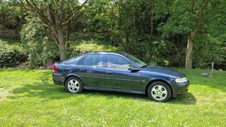 Opel Vectra 1.8 16 centenial