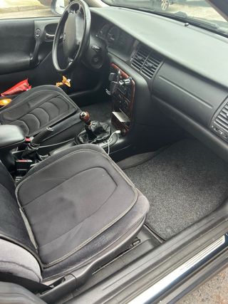 Opel Vectra 1.8 16 centenial