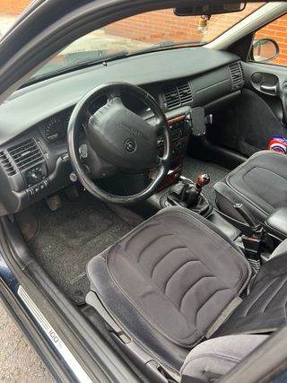 Opel Vectra 1.8 16 centenial