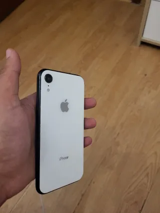iPhone XR Apple