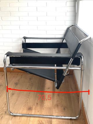 Sillón Wassily cuero negro y metal