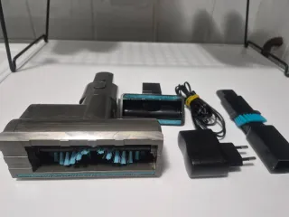 Aspiradora mano Cecotec Scoba