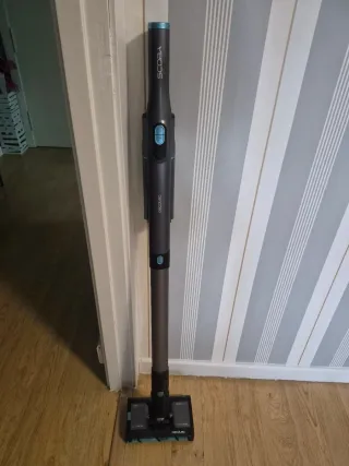 Aspiradora mano Cecotec Scoba