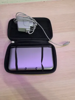 Nintendo 3DS XL Gris + Cargador + SD 27 Juegos