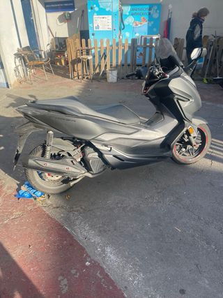 Honda Forza 125 ABS 19.000 km