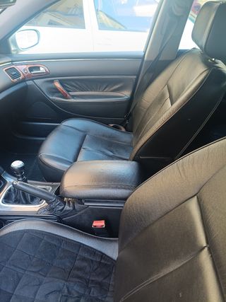 Peugeot 607 2006