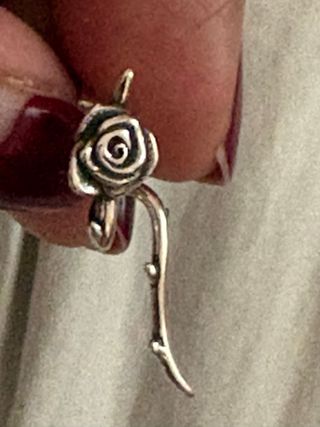 Pendientes Plata Diseño Rosa y Tallo