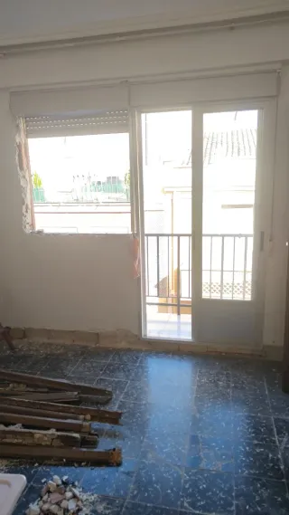 Puerta corredera de aluminio