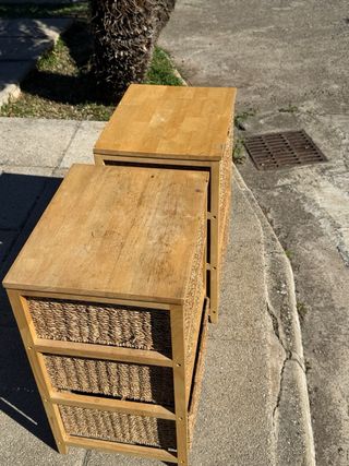 Mesitas de noche mimbre y madera