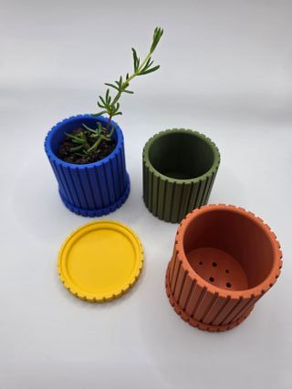 Black Striped Planter / Vaso 3D Preto