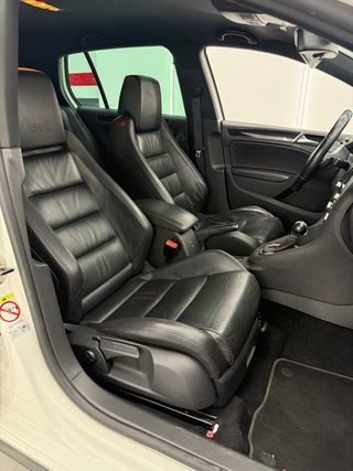 Volkswagen Golf gti dsg