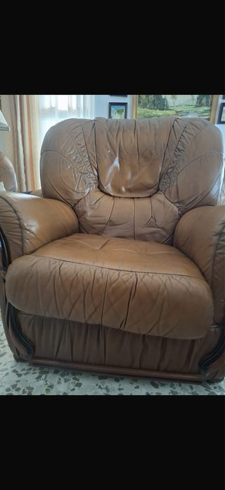 Conjunto de sofás de piel,muy cuidado