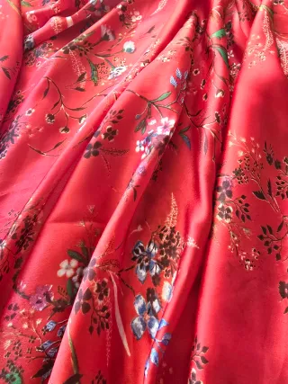 Bolso LOLITA rojo y pañuelo floral