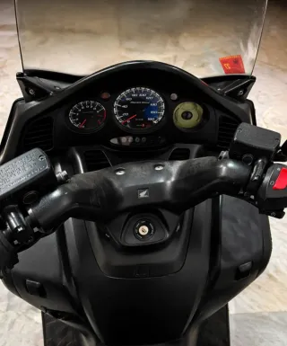 Honda Silver Wing 400 - Muy cuidada
