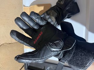 Guantes de moto  tacto y sensibilidad buenísimos