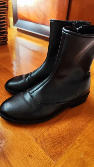 Lote 2 Botas Niña Talla 33