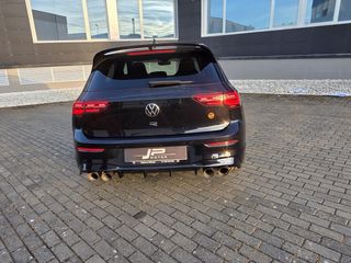 Volkswagen Golf 8 R akrapovic performance 320cv