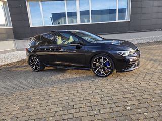 Volkswagen Golf 8 R akrapovic performance 320cv