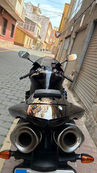 Yamaha YZF-R1