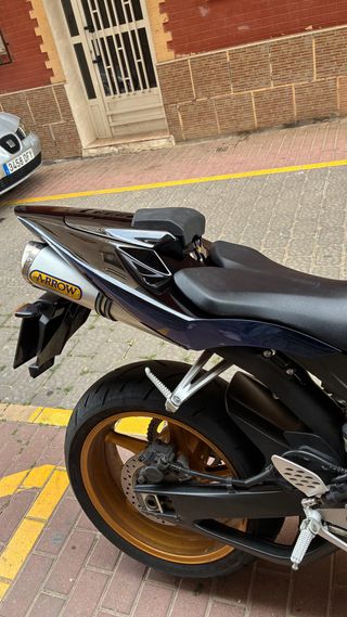 Yamaha YZF-R1