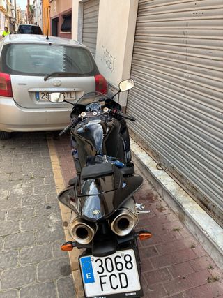 Yamaha YZF-R1