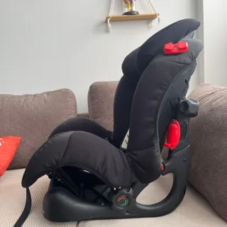 Silla de coche negra