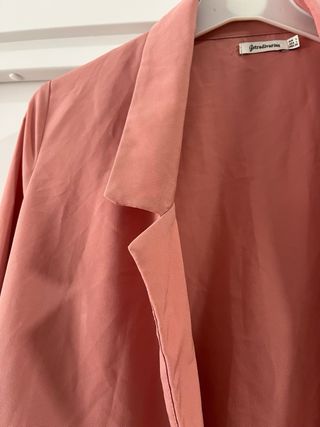 Blazer Stradivarius rosa