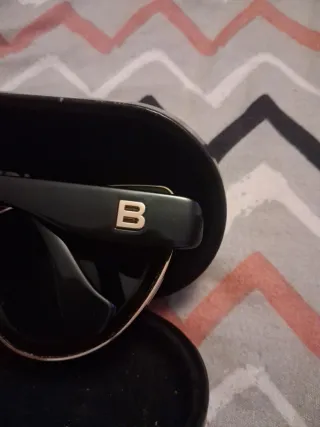 Gafas de sol Balenciaga negras y plateadas