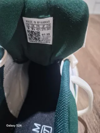 Zapatillas Adidas Blancas y Verdes