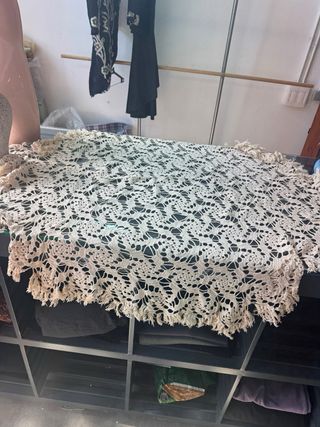 Mantel Crochet Redondo Vintage Hecho a Mano