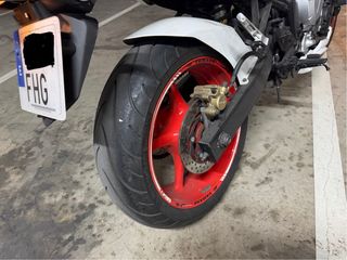 Yamaha FZ6 Naked Blanca y Roja