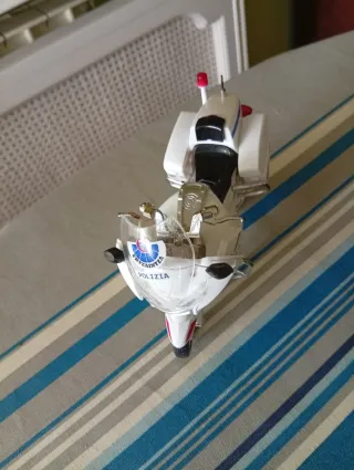 Ambulancia, Coche y Moto Policía vasca