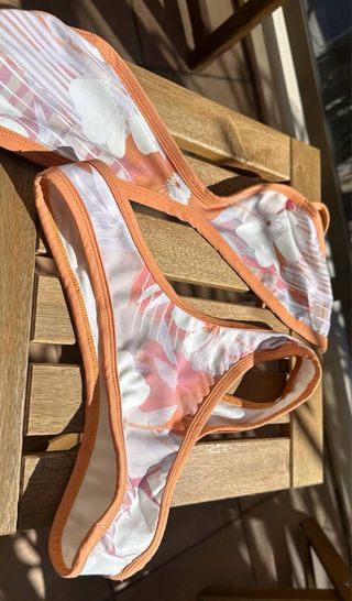 Biquíni Lotus Rosa e Branco