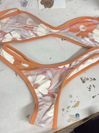 Biquíni Lotus Rosa e Branco