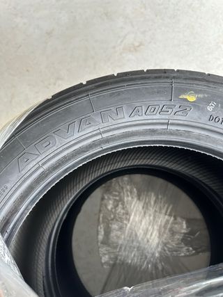 Neumáticos Yokohama Advan A052 R15
