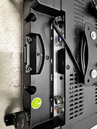 TV Engel Negra con HDMI