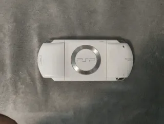 PSP 1004 Blanca + GTA Liberty city story