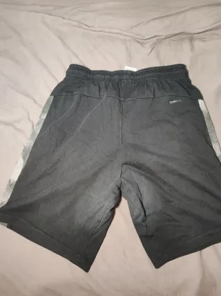 Pantalones cortos Adidas chándal