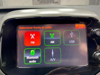 Toyota Aygo 1.0 70 x-play