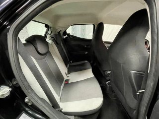 Toyota Aygo 1.0 70 x-play