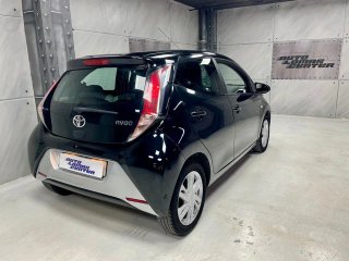 Toyota Aygo 1.0 70 x-play