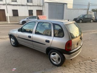 Opel Corsa b