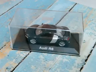 Maqueta Schuco Audi R8 Negro 1/43